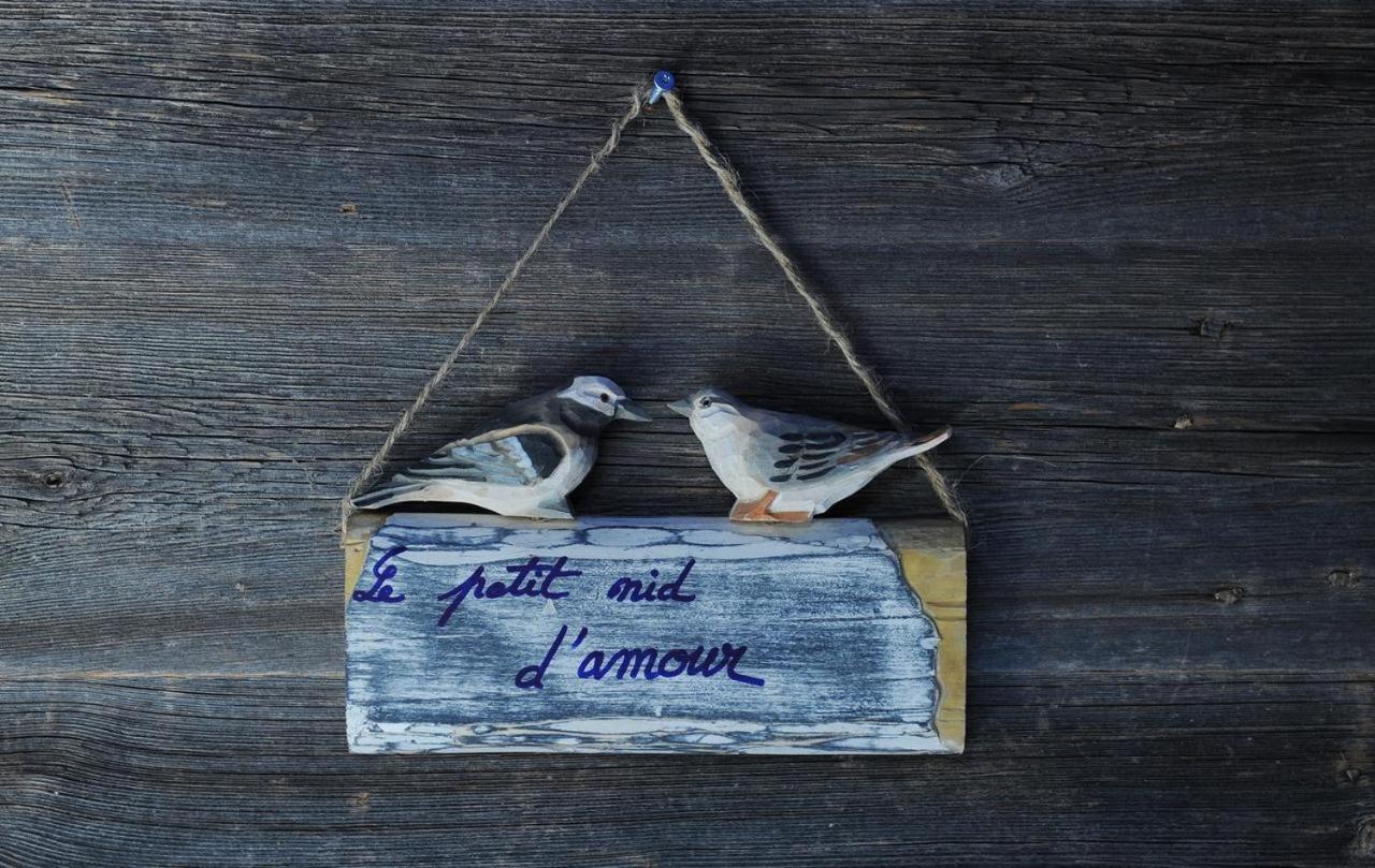 Micro-Lodge, Le Petit Nid D'Amour มงทริองด์ ภายนอก รูปภาพ
