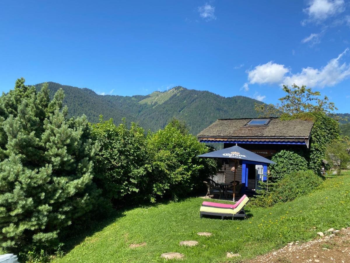 Micro-Lodge, Le Petit Nid D'Amour มงทริองด์ ภายนอก รูปภาพ