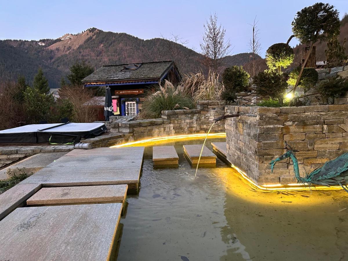 Micro-Lodge, Le Petit Nid D'Amour มงทริองด์ ภายนอก รูปภาพ
