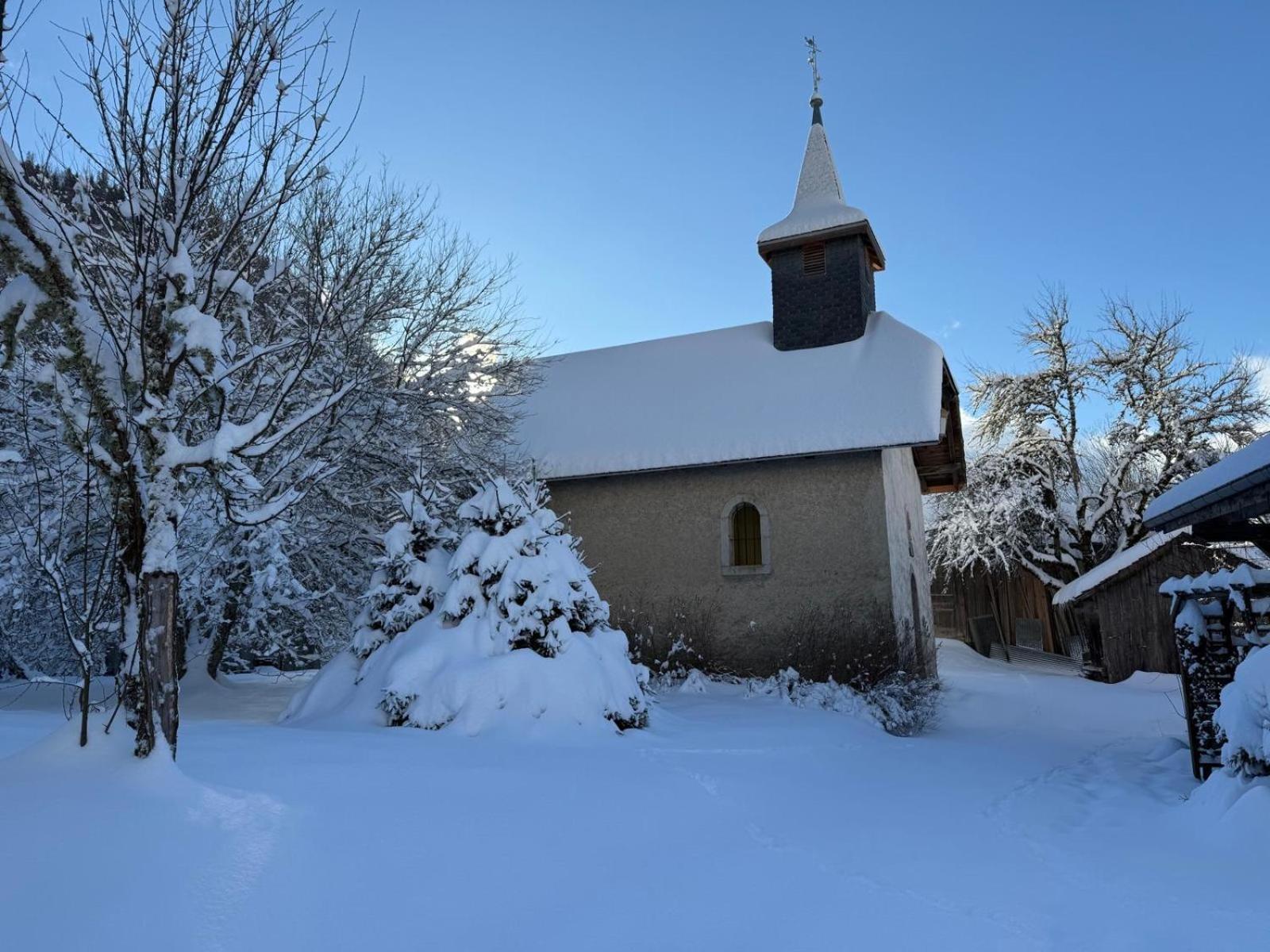Micro-Lodge, Le Petit Nid D'Amour มงทริองด์ ภายนอก รูปภาพ