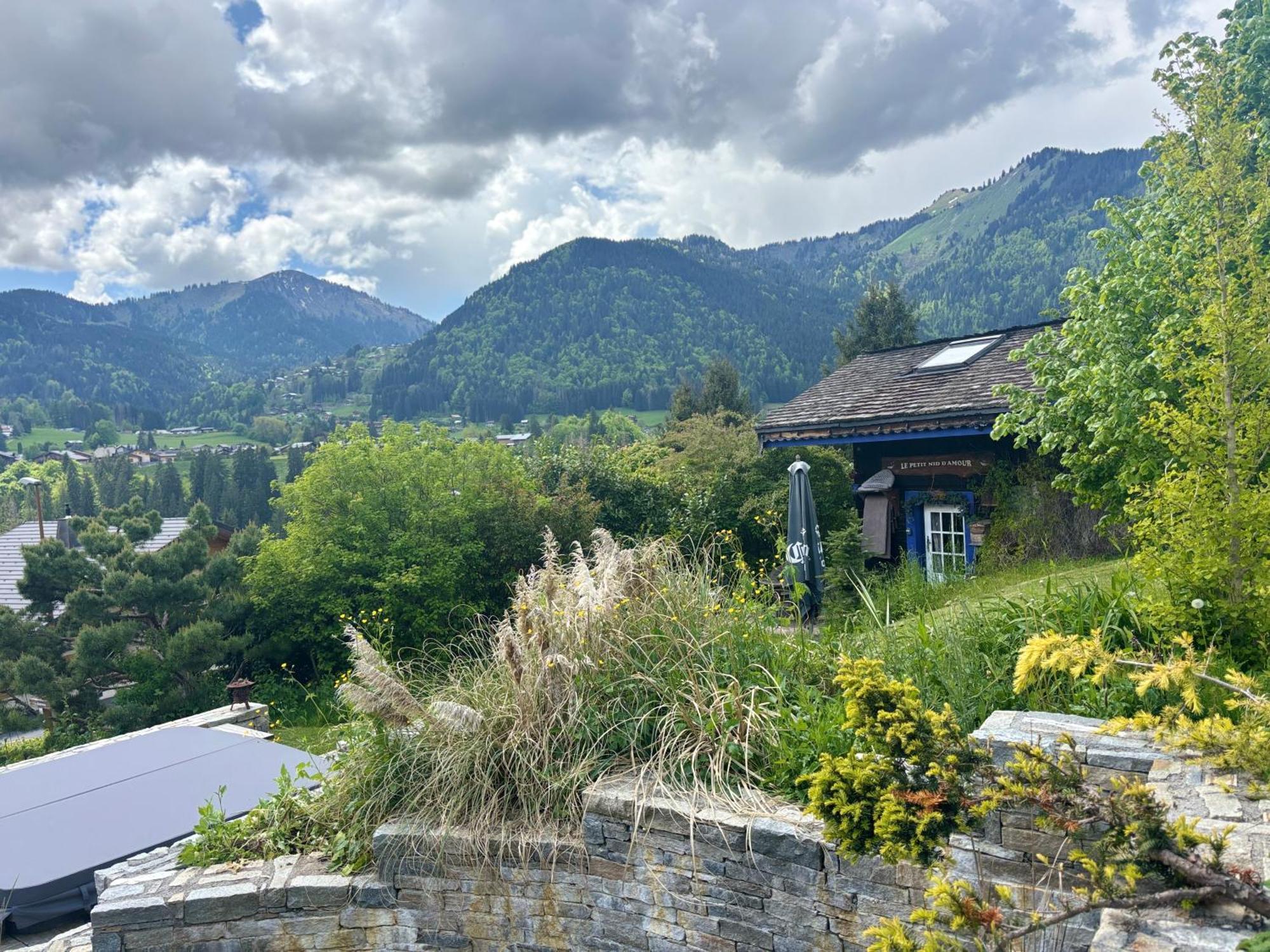 Micro-Lodge, Le Petit Nid D'Amour มงทริองด์ ภายนอก รูปภาพ