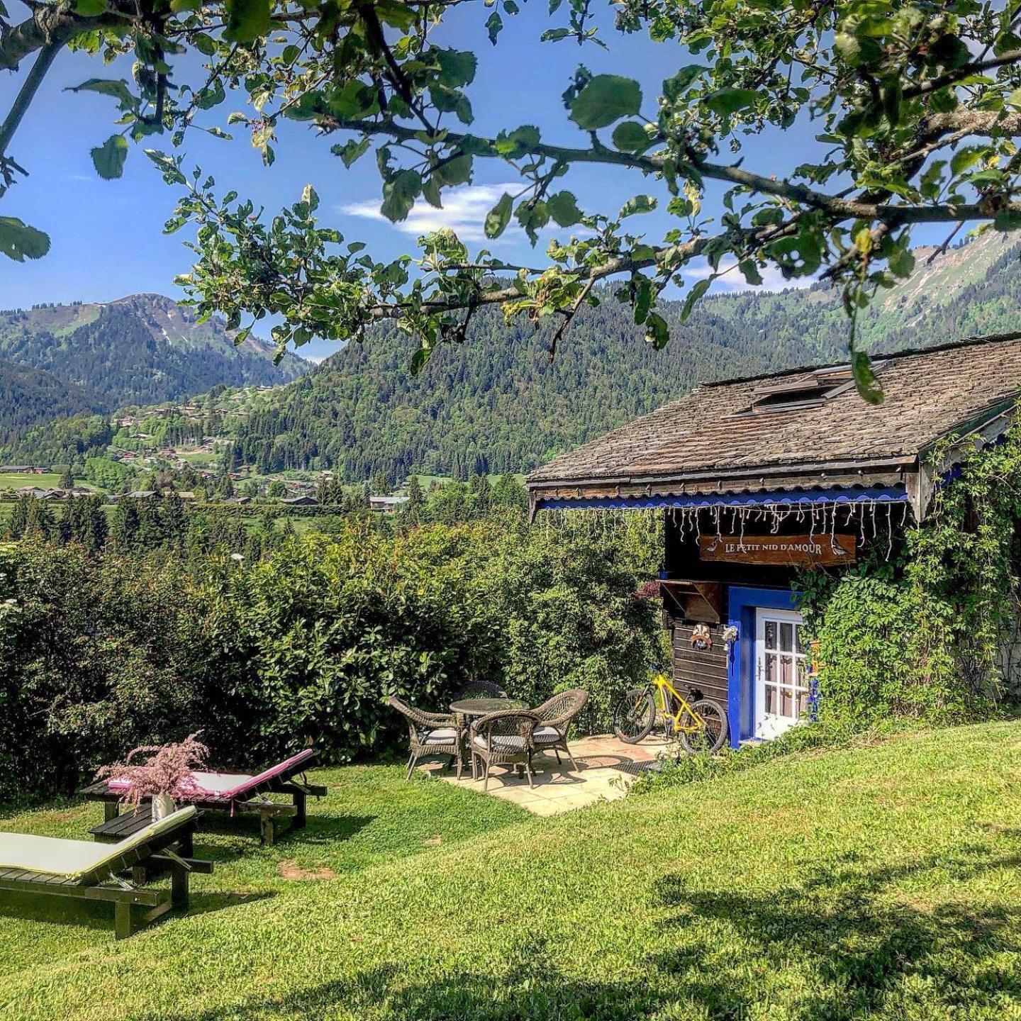 Micro-Lodge, Le Petit Nid D'Amour มงทริองด์ ภายนอก รูปภาพ
