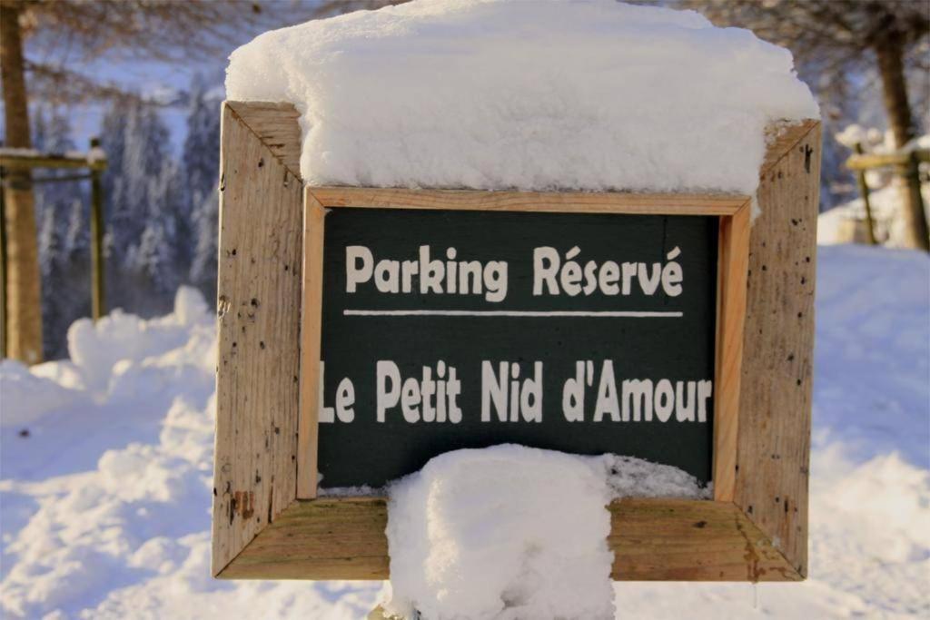 Micro-Lodge, Le Petit Nid D'Amour มงทริองด์ ภายนอก รูปภาพ